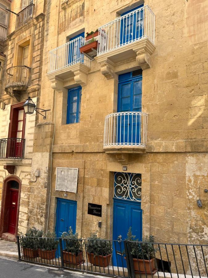 Traditional Townhouse In The Hearth Of Valletta Exterior photo